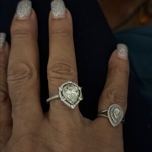 925 sterling silver 2 ct pear shape Moissanite & CZ ring size 7